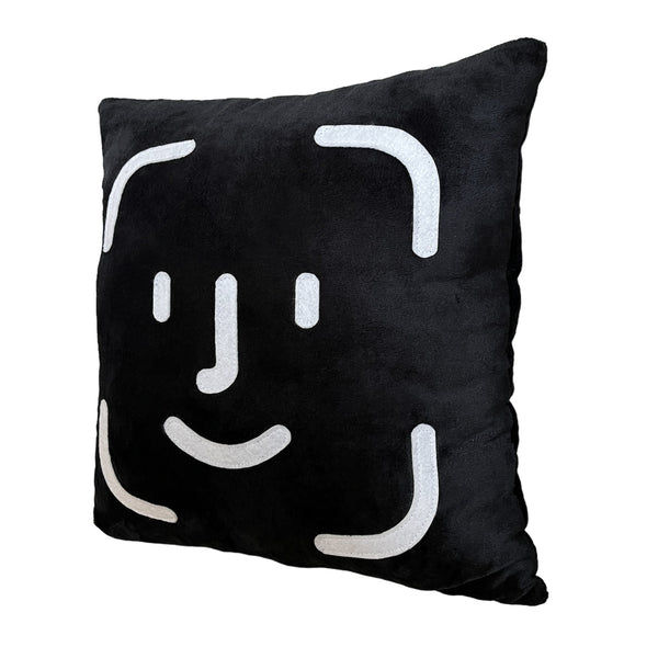 Face Pillow Black